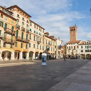 https://bassano-porta-dieda.hotelinveneto.com